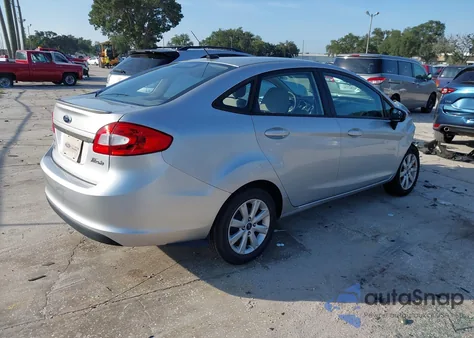 2013 Ford Fiesta Se из США, поврежденный, VIN 3FADP4BJ6DM207026